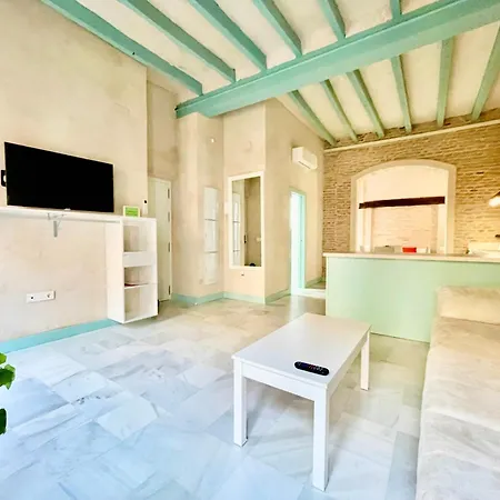 Click Triana Apartment Seville