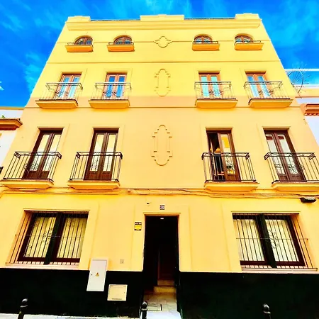 Click Triana Apartment Seville