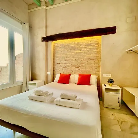 Click Triana Apartment *